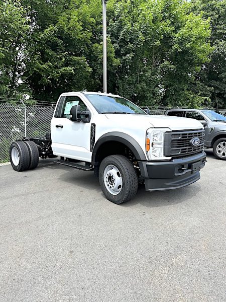 NEW 2023 FORD F-600 4X4