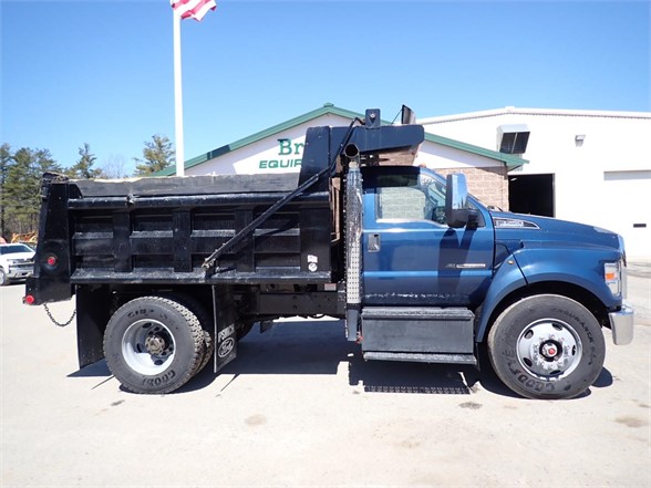 2019 FORD F750 SD TK040