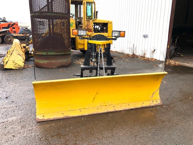 8’ FISHER MINUTE MOUNT SNOW PLOW