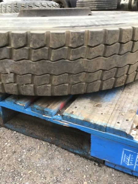 Tires  MICHELIN XDE part #1044004