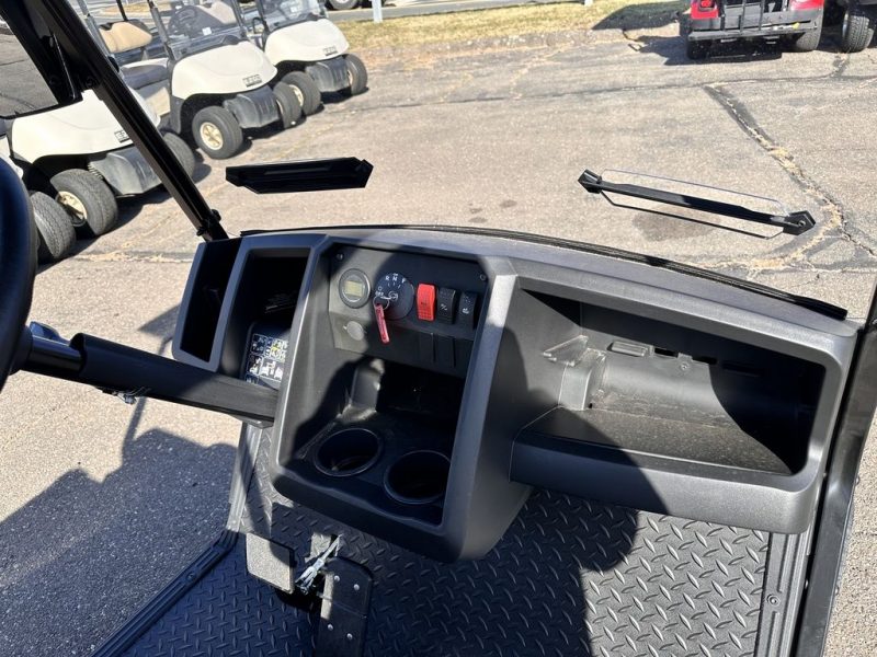 2024 Cushman® LSV Hauler