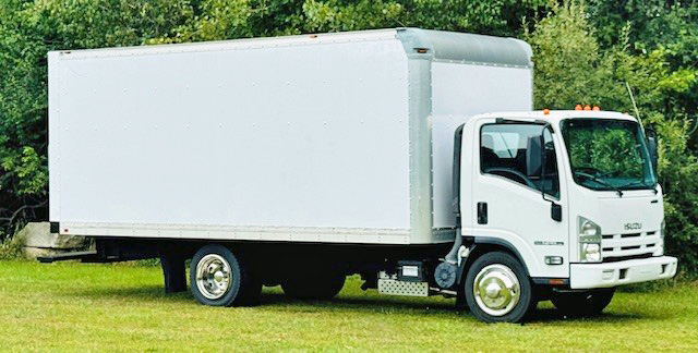 2015 ISUZU NPR HD 18’ VAN BODY