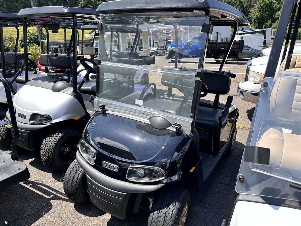 2023 E-Z-GO Freedom® RXV® EX1 Gas Black P0232 2023 E-Z-GO Freedom® RXV® EX1 Gas Black P0232