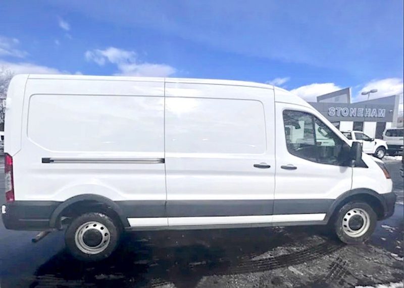 2023 FORD T250 CARGO VAN
