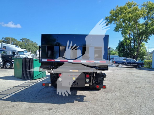 2012-FREIGHTLINER-BUSINESS-CLASS-M2-106-stk339061-2 2012-FREIGHTLINER-BUSINESS-CLASS-M2-106-stk339061-2