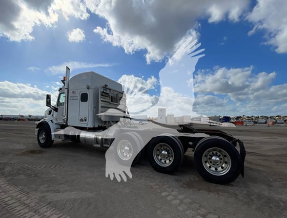 2015-PETERBILT-567-stk335233-3 2015-PETERBILT-567-stk335233-3