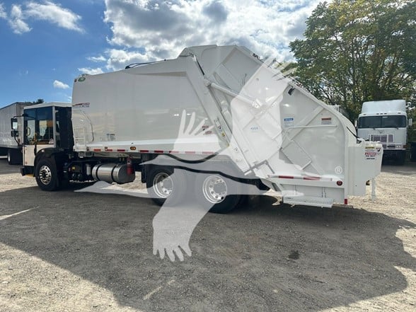 2023-DENNIS-EAGLE-PROVIEW-stk322141-4 2023-DENNIS-EAGLE-PROVIEW-stk322141-4