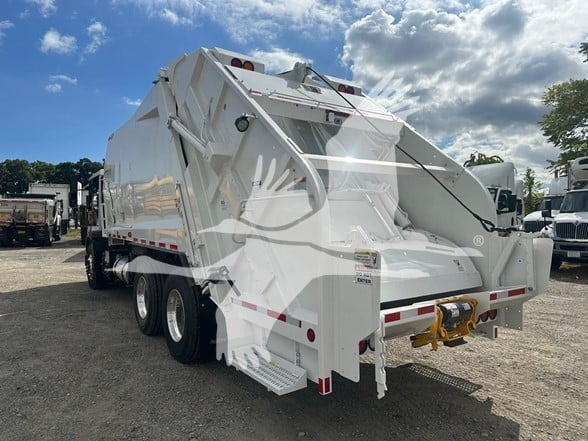 2023-DENNIS-EAGLE-PROVIEW-stk322141-5 2023-DENNIS-EAGLE-PROVIEW-stk322141-5