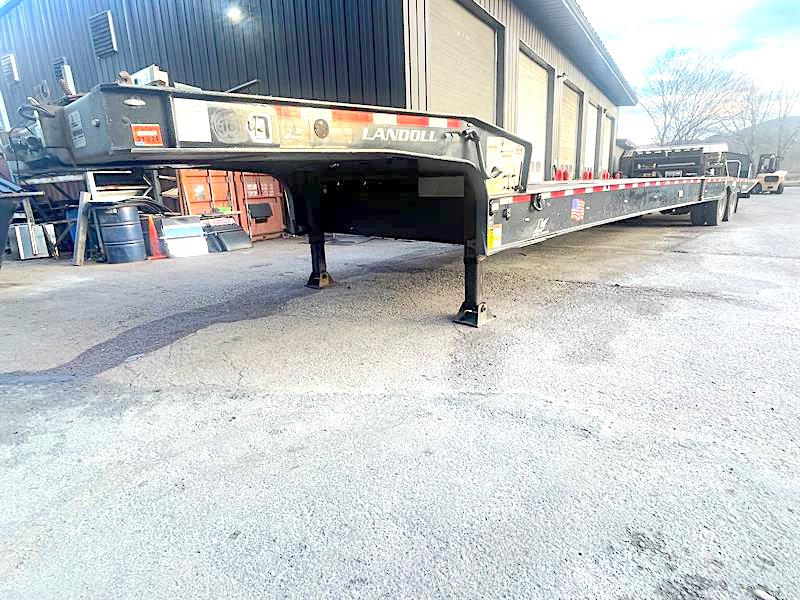 2017 LANDOLL 930.