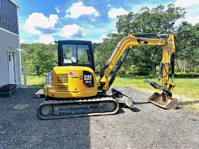 2018 CAT 305.5 MINI EXCAVATOR