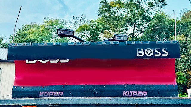 8’ BOSS SUPER DUTY PLOW