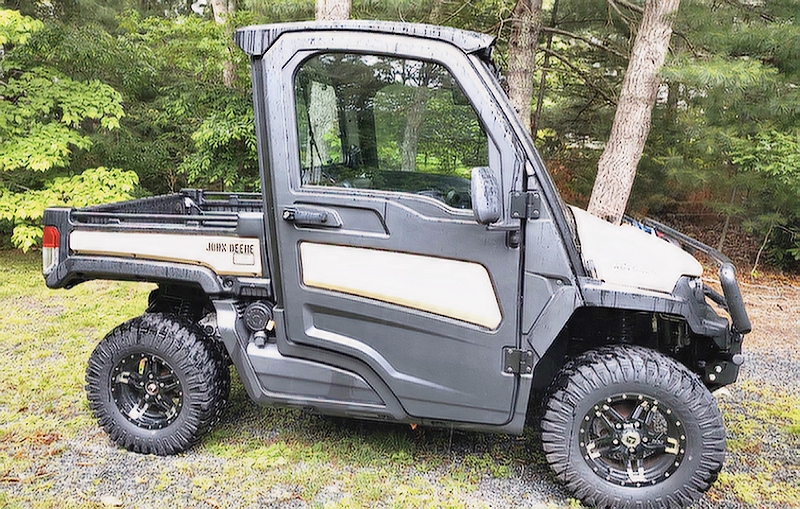 2023 JOHN DEERE GATOR HONOR EDITION