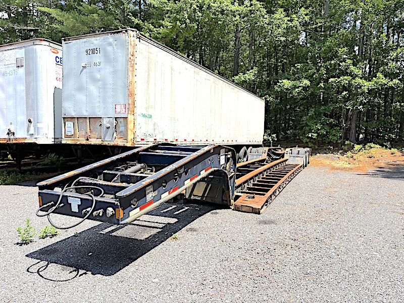 2004 FONTAINE 60 TON LOWBOY 