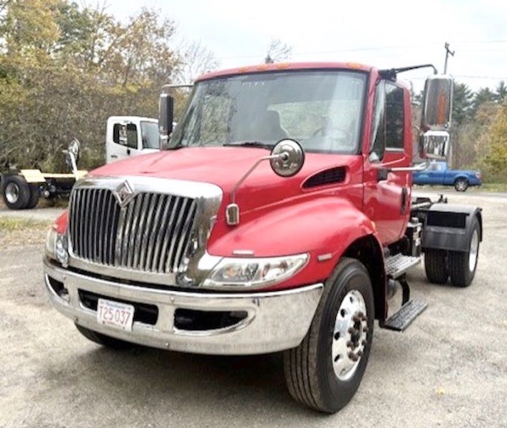 2006 INTERNATIONAL 4000 HOOKLIFT TRUCK