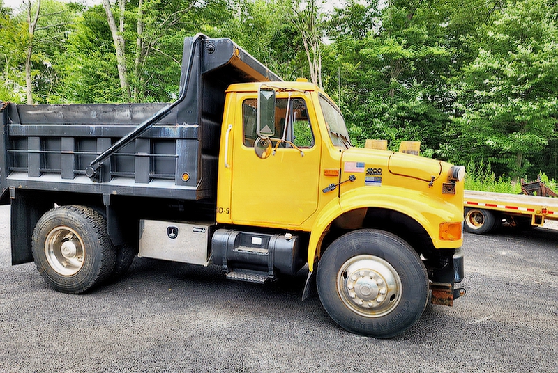 2002 INTERNATIONAL 4900