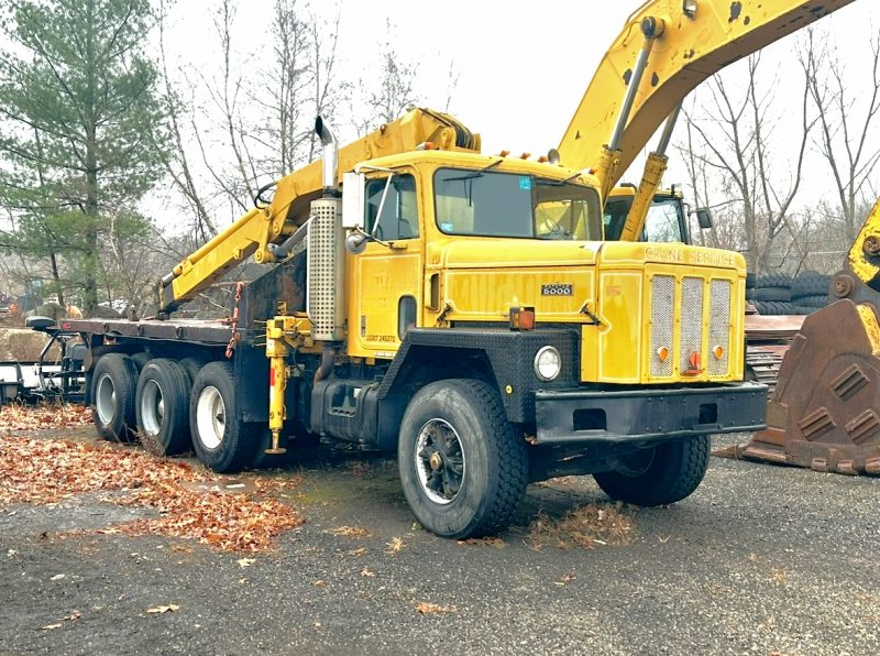 INTERNATIONAL 350 PAY HAULER