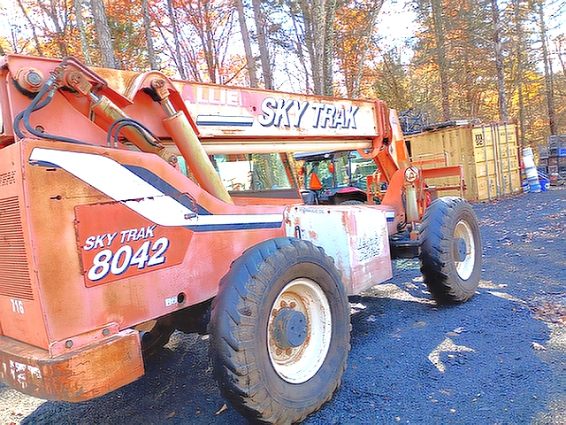 2005 SKYTRACK 8042
