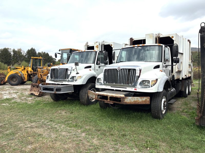 2006 INTERNATIONAL 7600 PAK-MOR