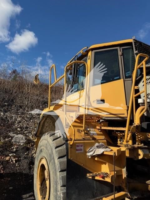 2002-VOLVO-A35D-1 2002-VOLVO-A35D-1