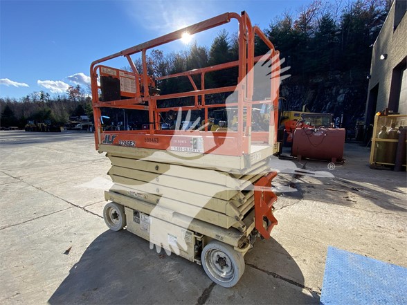 2005-JLG-3.25E05-M5020-3 2005-JLG-3.25E05-M5020-3