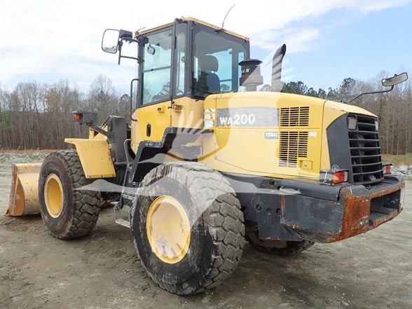2013-KOMATSU-WA200-6-L5107-3 2013-KOMATSU-WA200-6-L5107-3