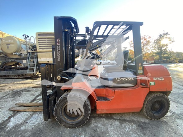 2013 TOYOTA 7FDU35 M5498 2013 TOYOTA 7FDU35 M5498