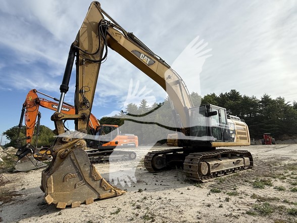 2015-CATERPILLAR-336FL-E5447-1 2015-CATERPILLAR-336FL-E5447-1