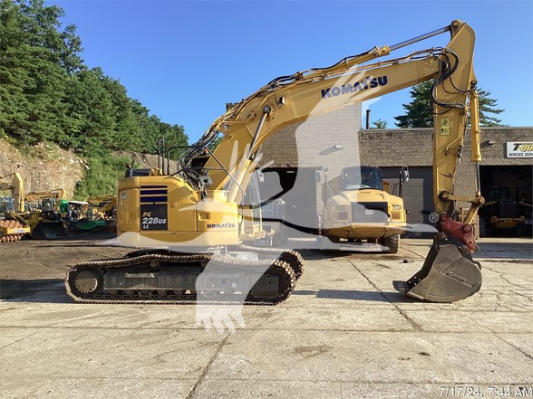 2016-KOMATSU-PC228US-LC-10-E4928-4 2016-KOMATSU-PC228US-LC-10-E4928-4