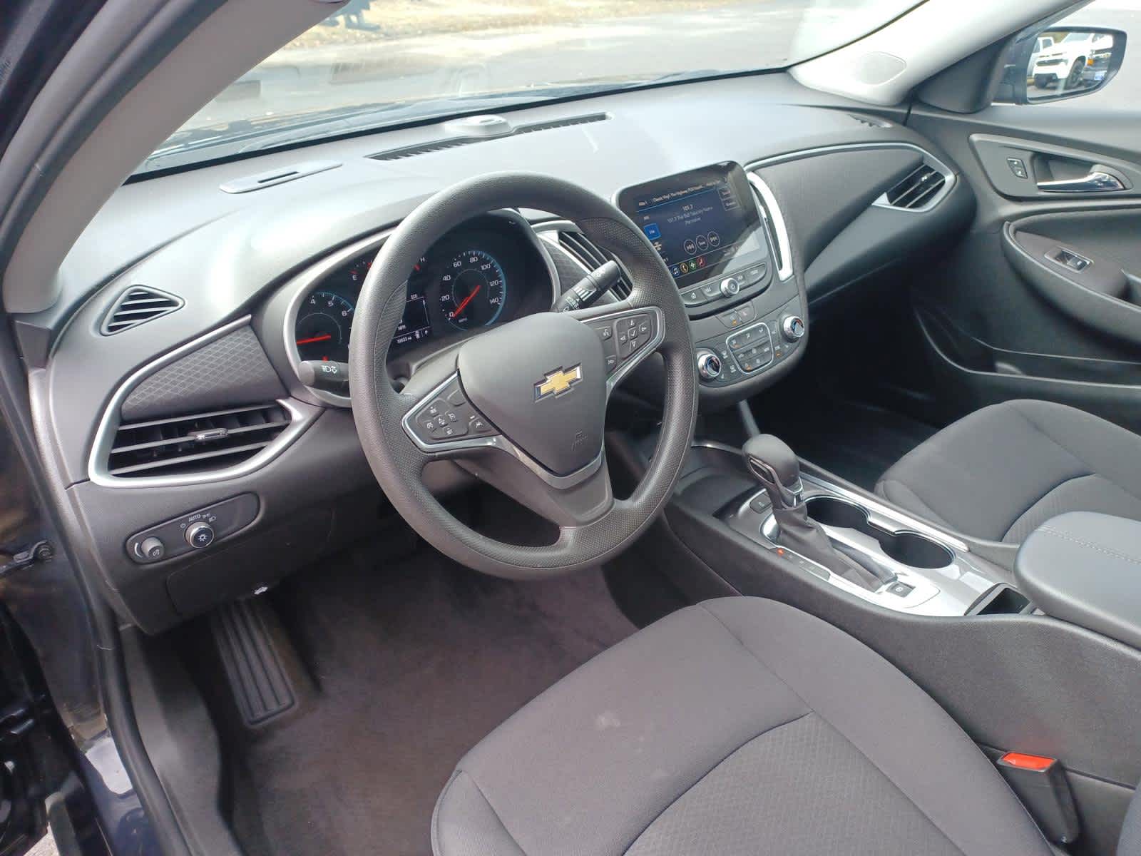 2022-Chevrolet-Malibu-U3471-7 2022-Chevrolet-Malibu-U3471-7