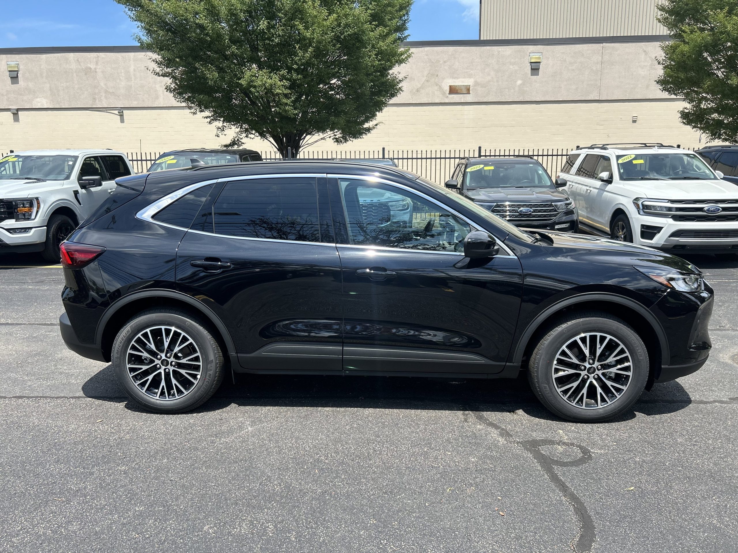 2025-Ford-Escape-stk25041-3 2025-Ford-Escape-stk25041-3