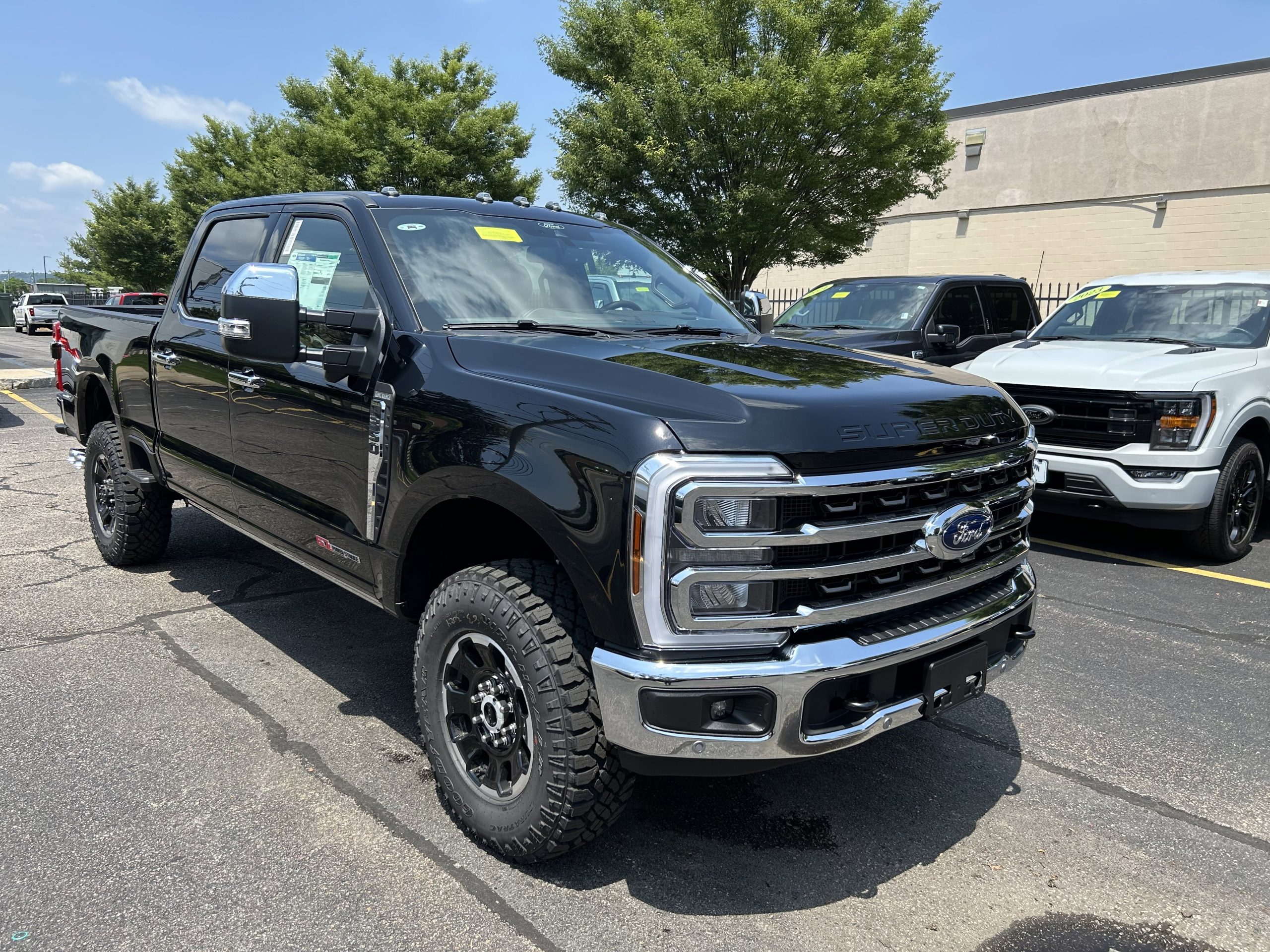 2025-Ford-Super-Duty-F-350-SRW-stk25261-2 2025-Ford-Super-Duty-F-350-SRW-stk25261-2