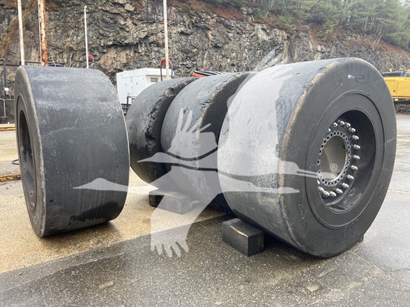 Tires BRAWLER HPS 29.5-25 SOLID TIRES IM4873