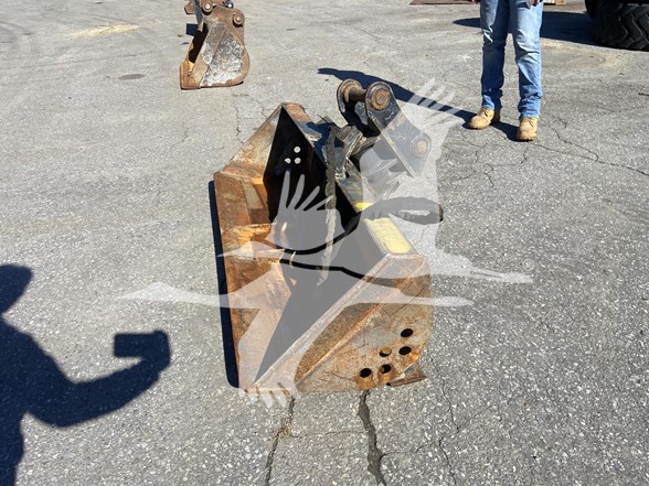 Other CATERPILLAR 60" TILT BKT IM4174 Other CATERPILLAR 60" TILT BKT IM4174