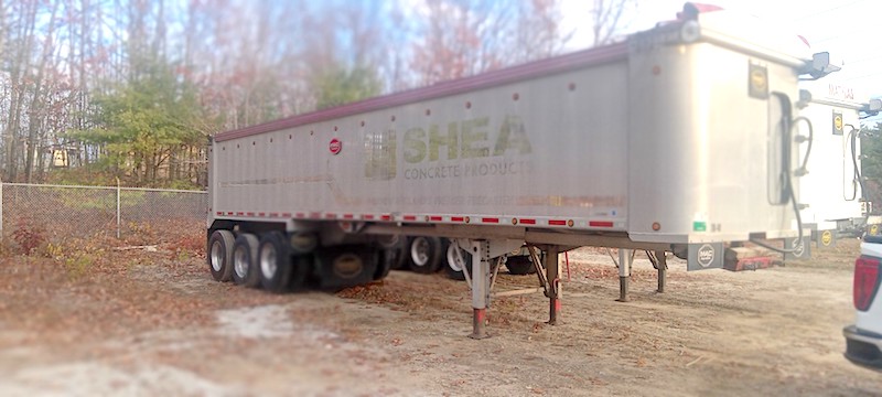 2017 MAC 38’ TRAILER