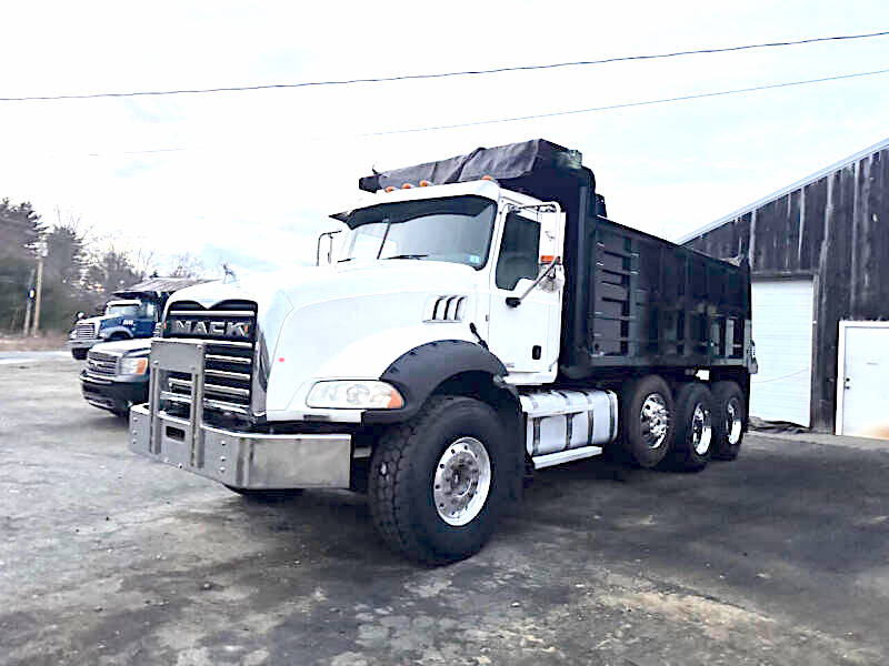 2016 MACK GRANITE