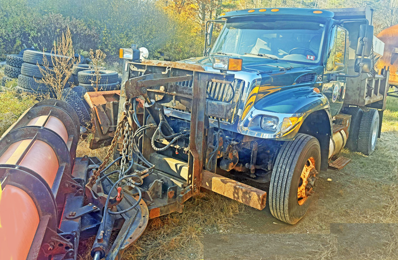 2004 INTERNATIONAL 7400