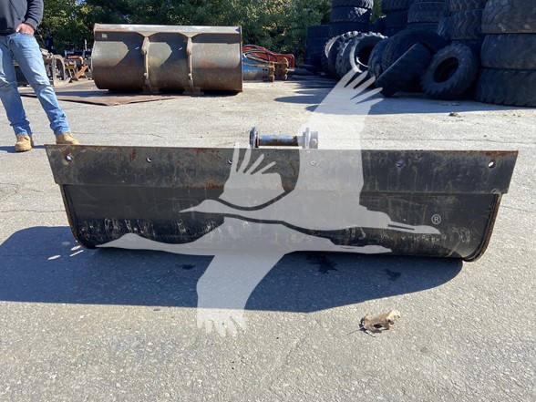 STRICKLAND-60-DITCHING-BKT-IM4224-3 STRICKLAND-60-DITCHING-BKT-IM4224-3