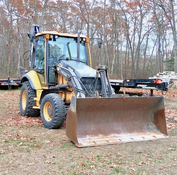 2013 VOLVO BL70B BACKHOE
