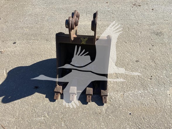 WERK-BRAU-18-DIGGING-BKT-IM3375-1 WERK-BRAU-18-DIGGING-BKT-IM3375-1