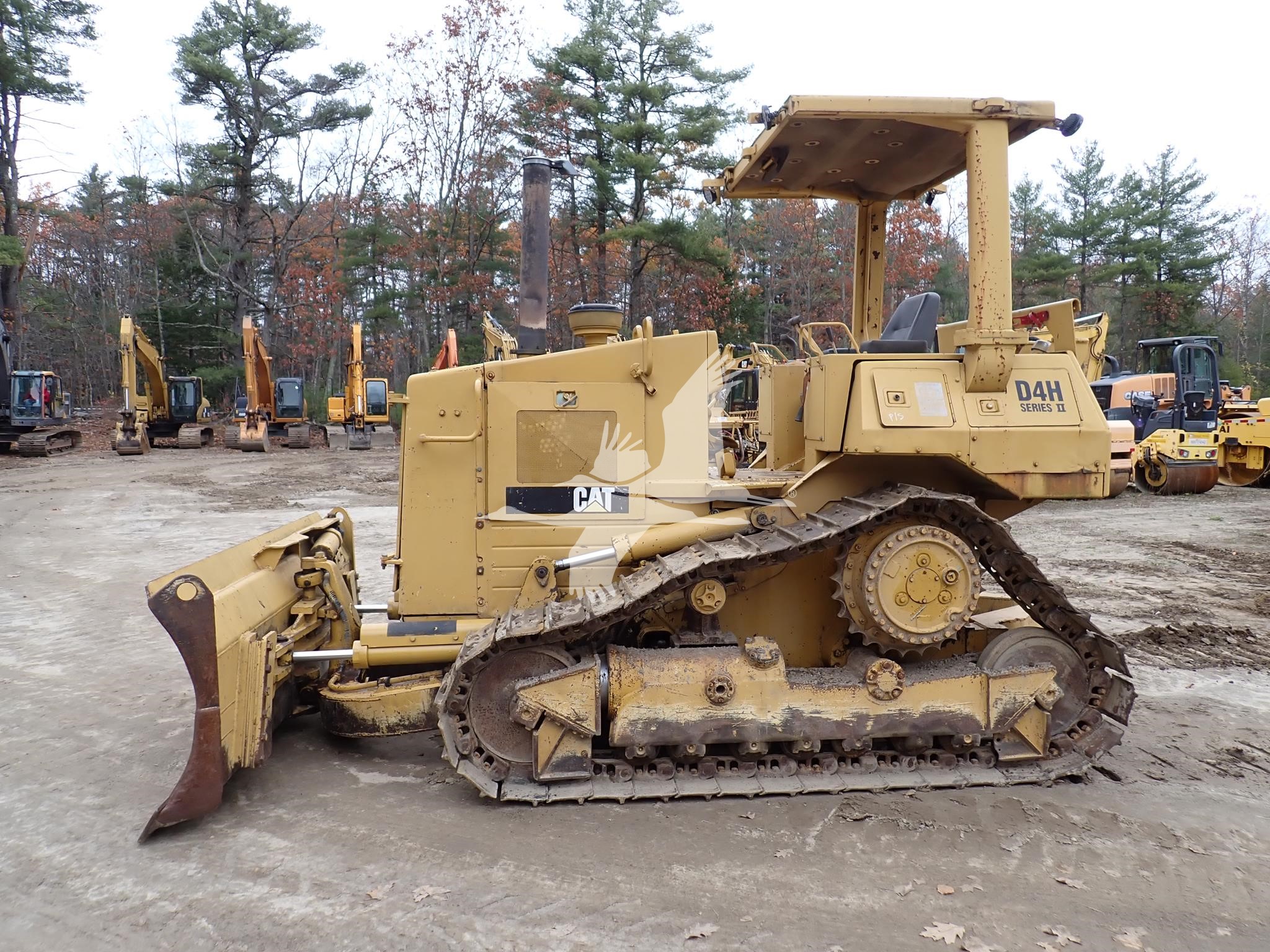 1987-CATERPILLAR-D4H-DZ751-3 1987-CATERPILLAR-D4H-DZ751-3