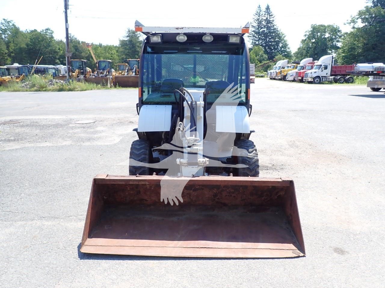 2002-BOBCAT-TOOLCAT-5600-M160-3 2002-BOBCAT-TOOLCAT-5600-M160-3
