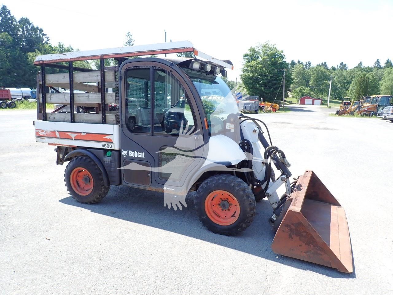 2002-BOBCAT-TOOLCAT-5600-M160-4 2002-BOBCAT-TOOLCAT-5600-M160-4