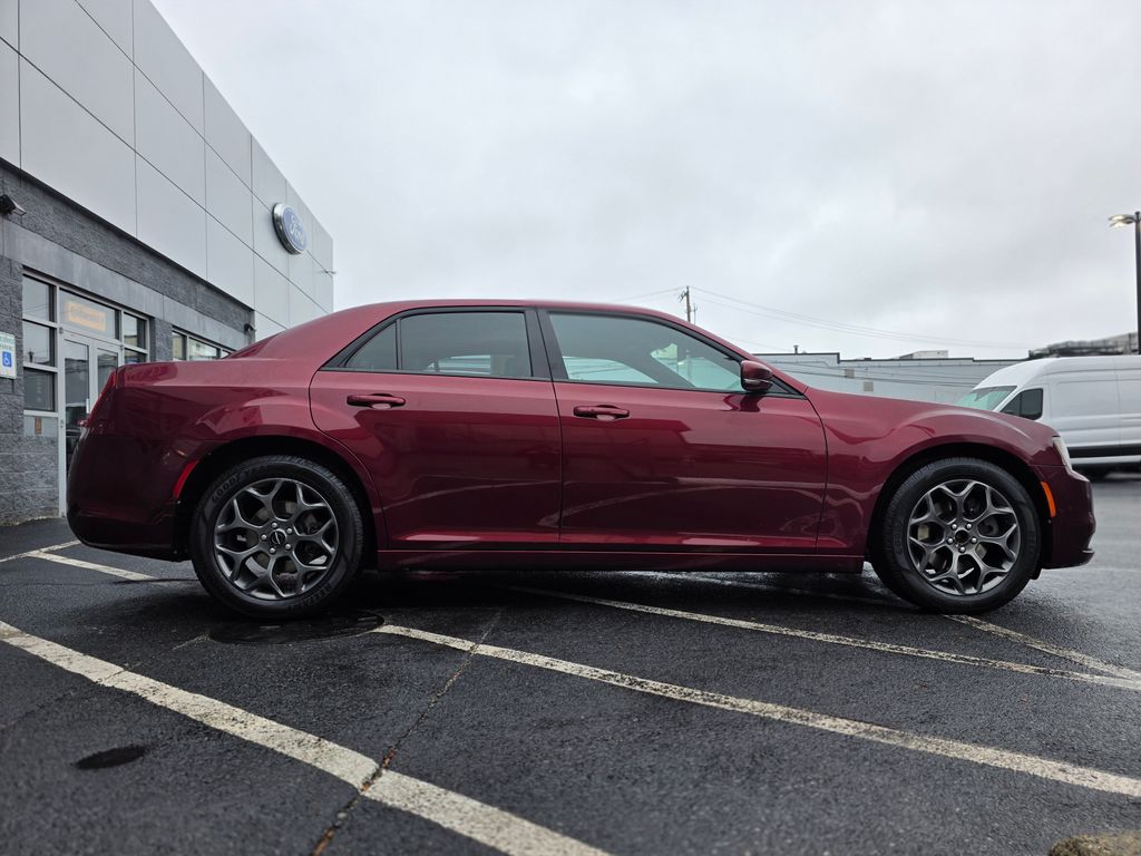 2018-Chrysler-300-stkFM9022A-7 2018-Chrysler-300-stkFM9022A-7