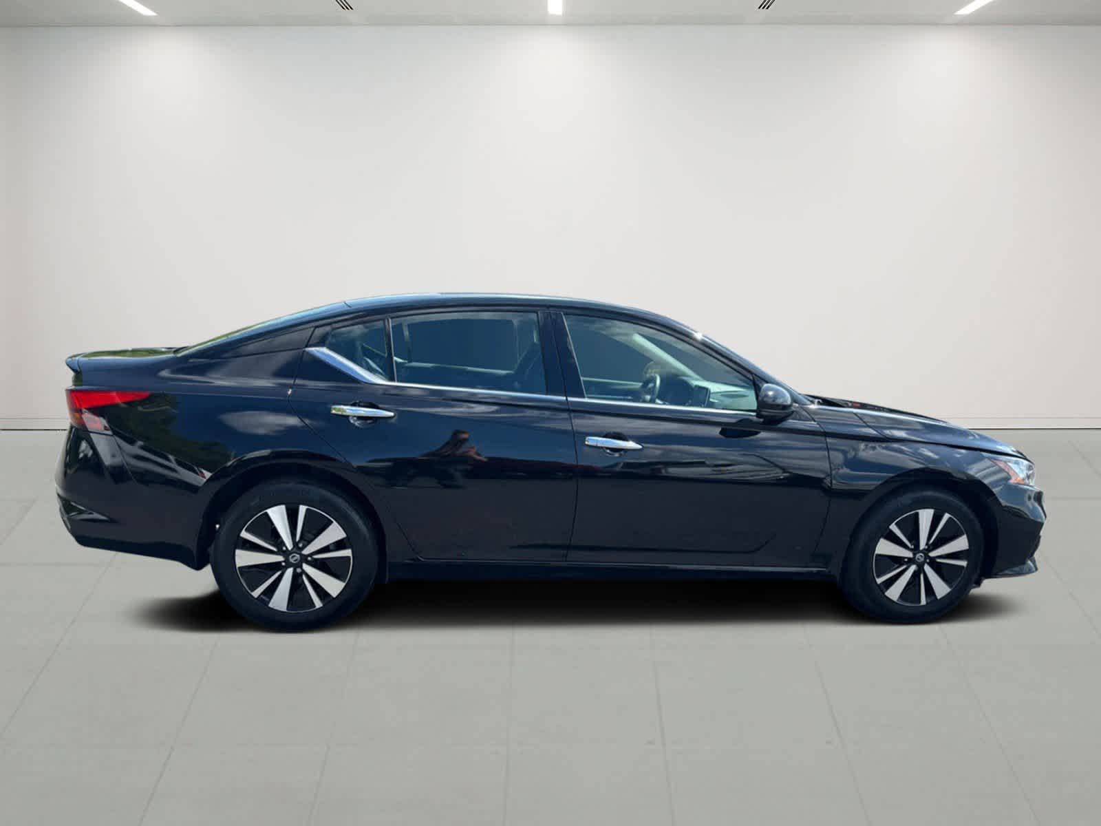2022-Nissan-Altima-stk5612-3 2022-Nissan-Altima-stk5612-3