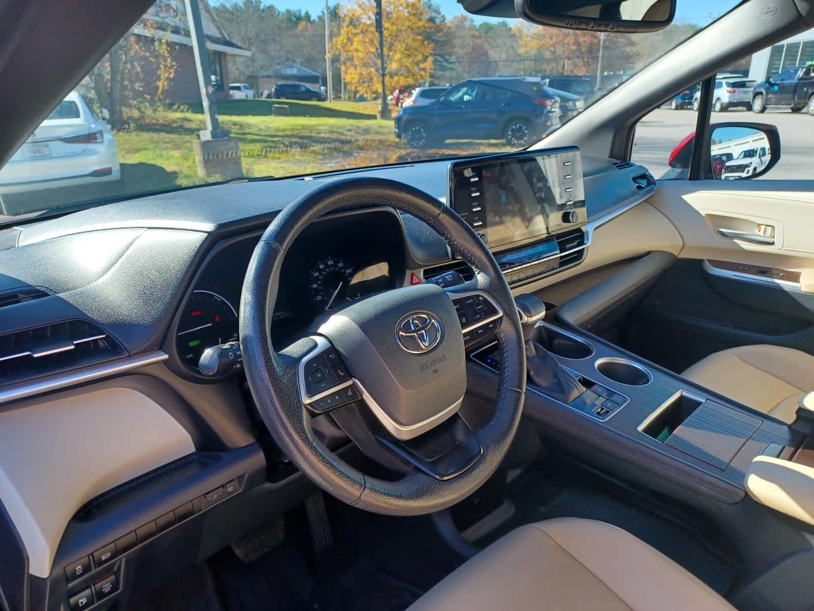 2022-Toyota-Sienna-U3305C-7 2022-Toyota-Sienna-U3305C-7