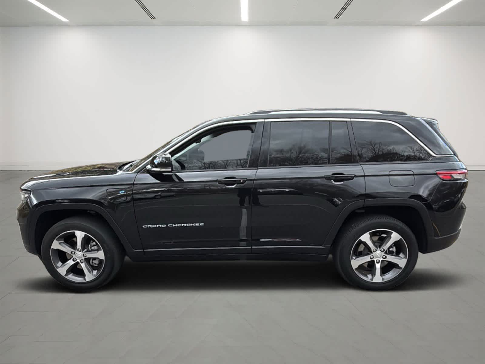2023-Jeep-Grand-Cherokee-4xe-P10488-1 2023-Jeep-Grand-Cherokee-4xe-P10488-1