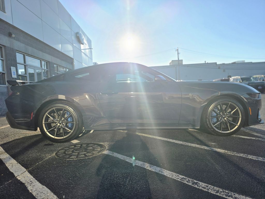 2024-Ford-Mustang-stkFD3032-7 2024-Ford-Mustang-stkFD3032-7