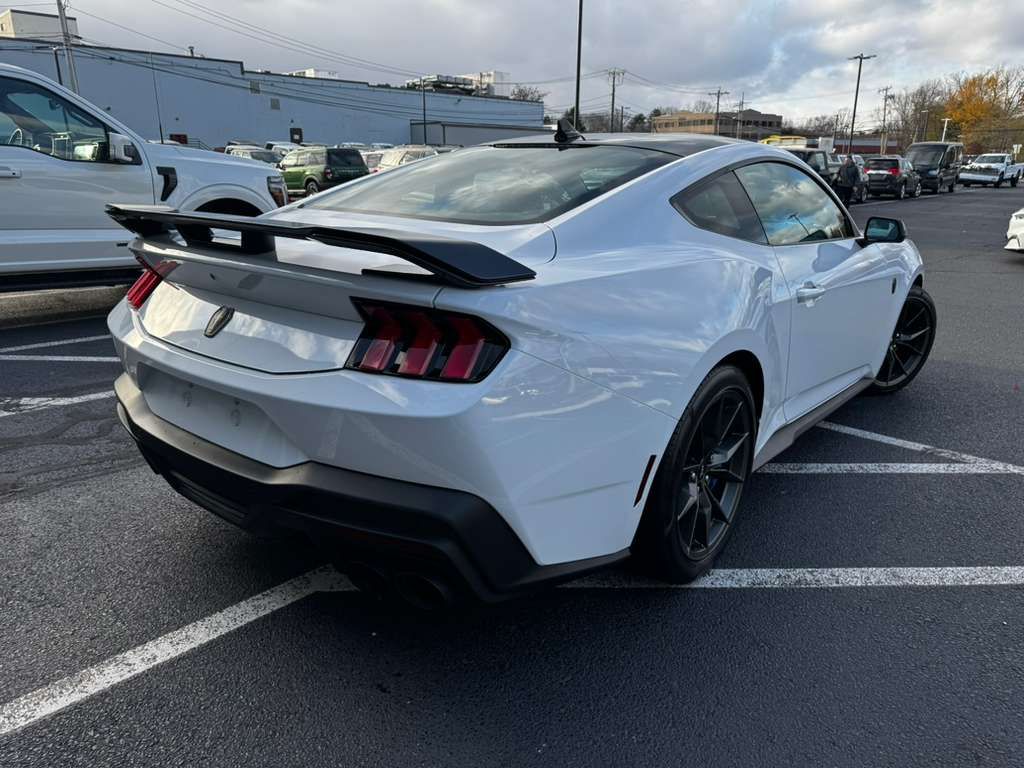 2024-Ford-Mustang-stkFD3052-7 2024-Ford-Mustang-stkFD3052-7