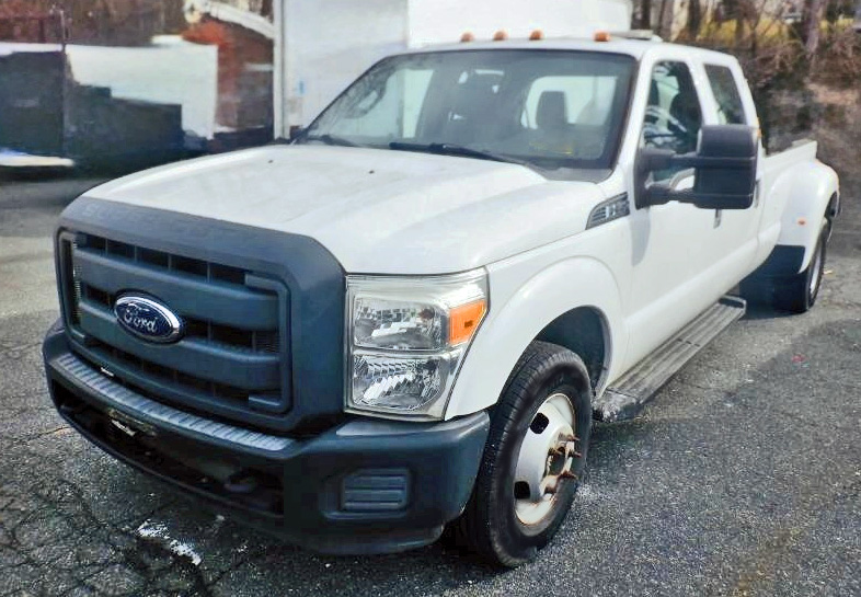 2016 FORD F350 DRW CREW CAB PICKUP OR DUALLY FLATBED