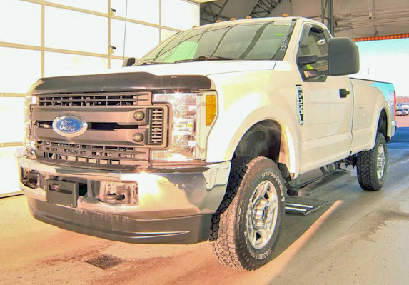 2017 FORD F350 REG. CAB 4X4 PICKUP